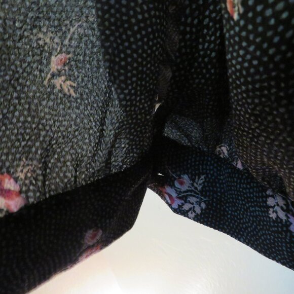 Free Press Blouse Short Sleeve Black w Pink Flowers & Green Dots Size L Women's - Picture 10 of 10